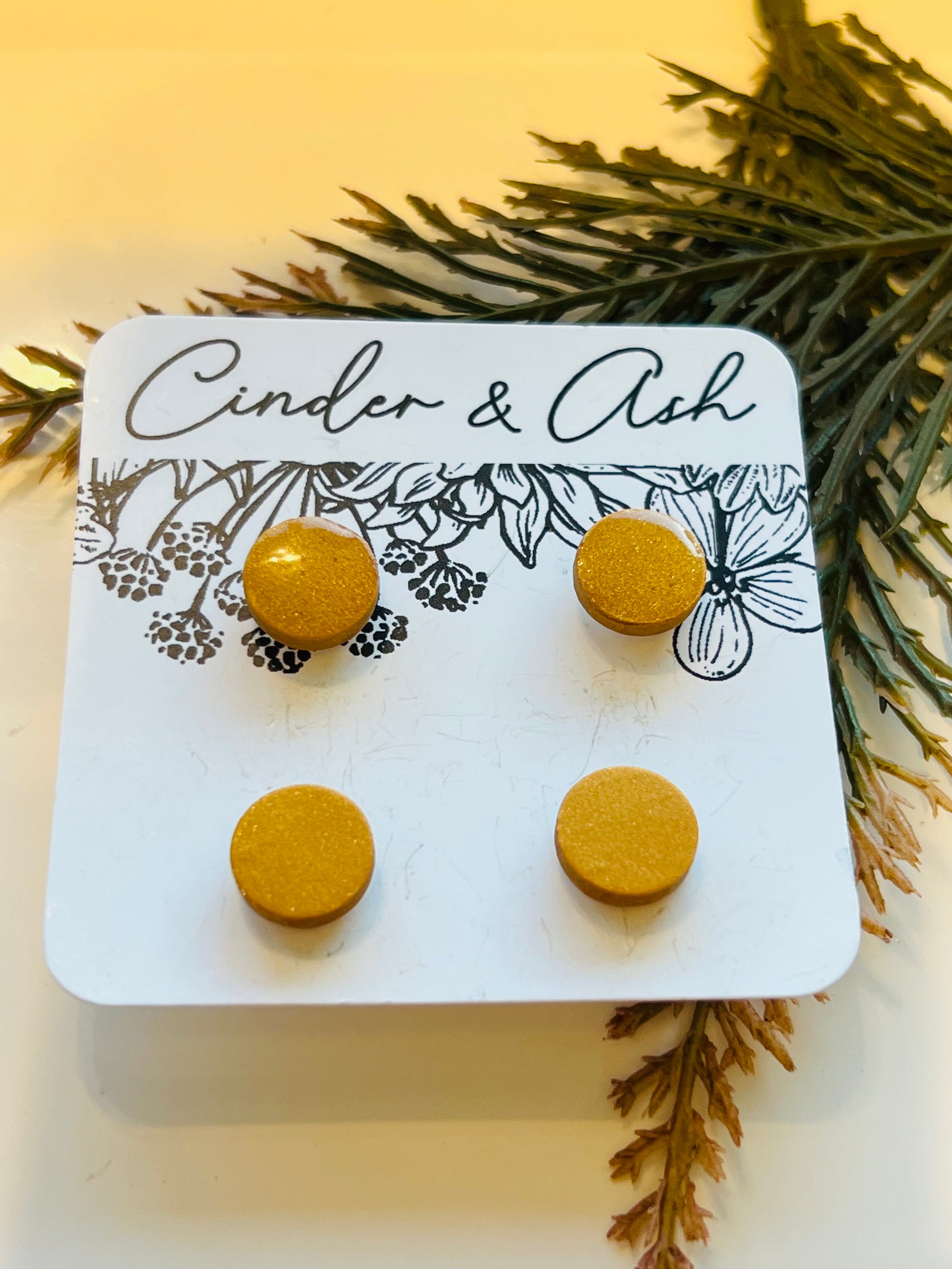 GOLD MINI STUDS - cinder.and.ash