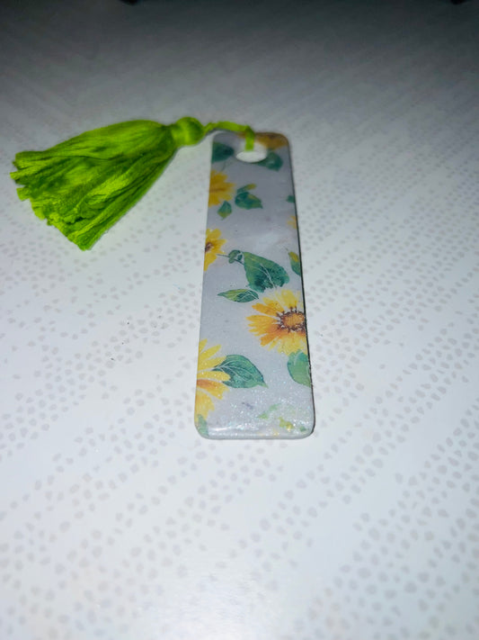 GREEN BOOKMARK