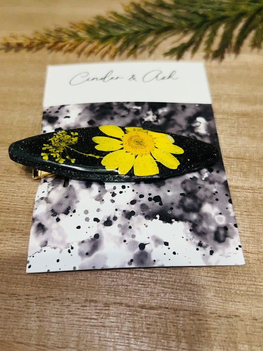 BLACK FLORAL BARRETTE