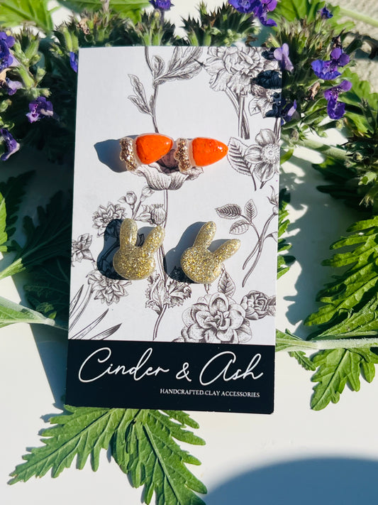 GOLD RABBITS + CARROTS MINI STUDS